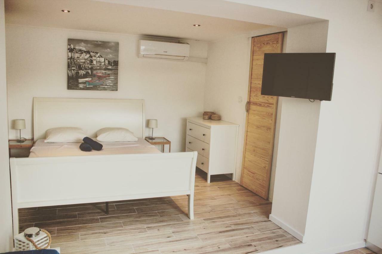 O Sole Apartment With Private Beach Donji Okrug  Ngoại thất bức ảnh